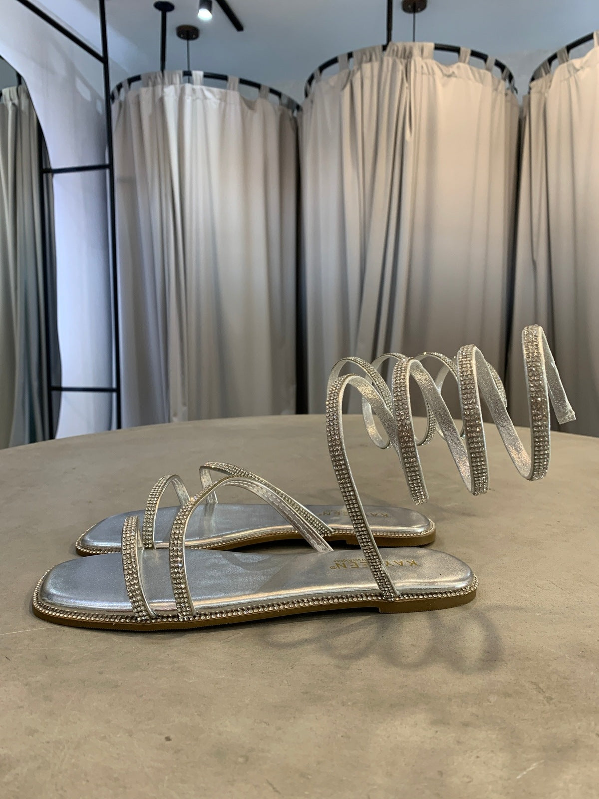 Sandalia plata piedras