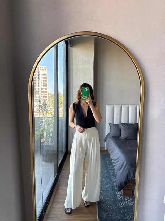 Pantalón pinzas pierna ancha crema