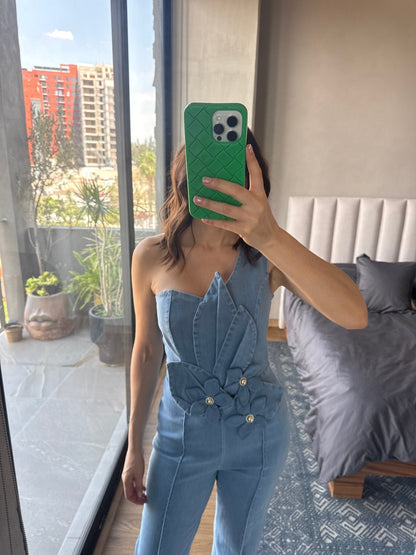 Jumpsuit one shoulder con detalle flores denim