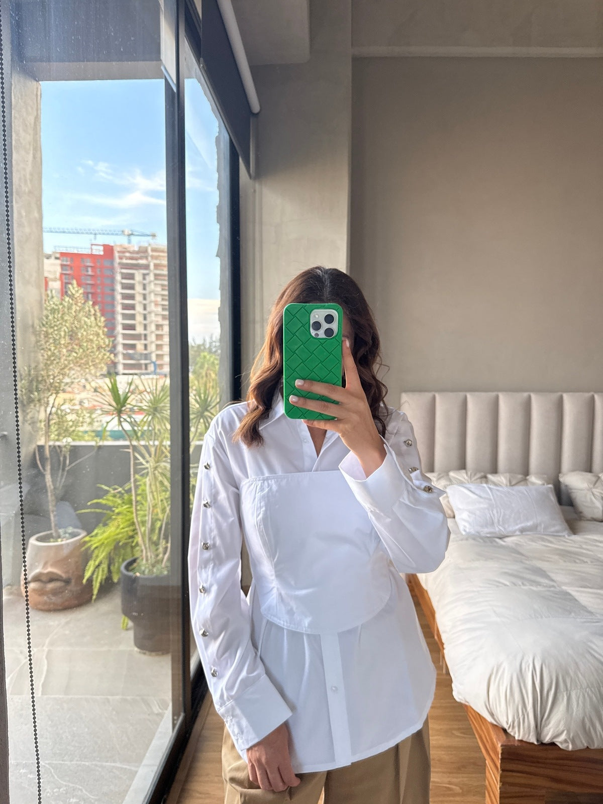 Camisa blanca con detalle corset