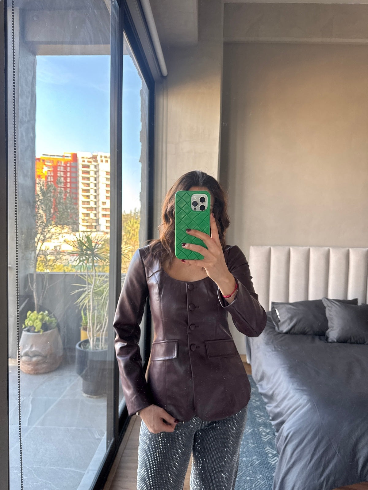 Blusa piel botones manga larga tinta