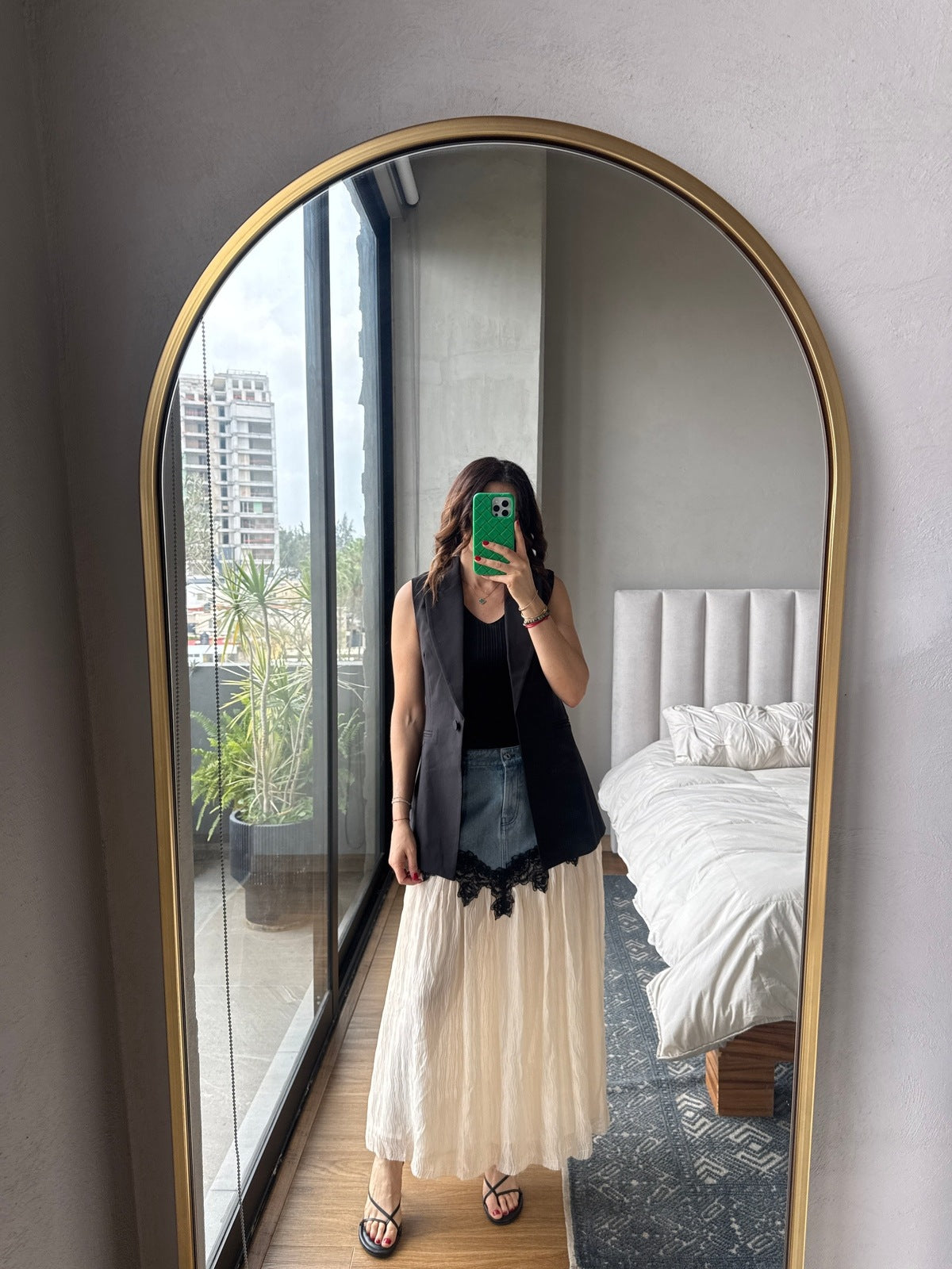 Falda maxi con detalle denim