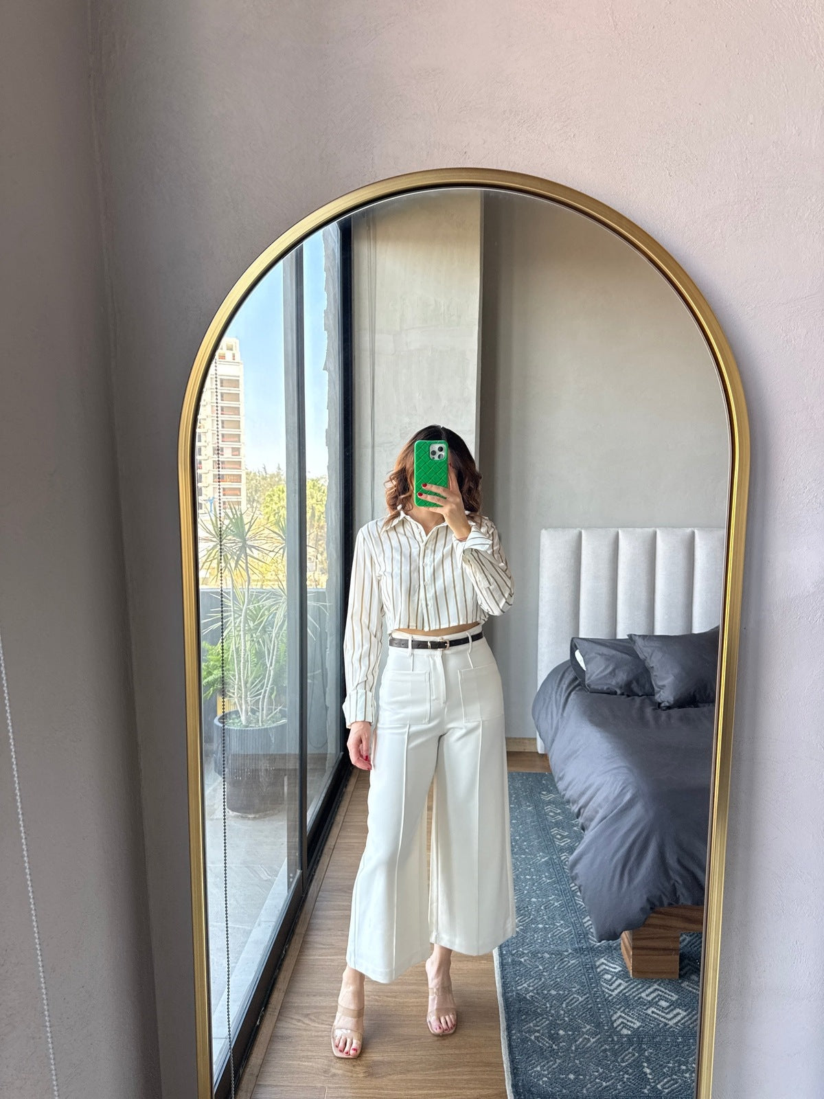 Pantalón ivory con cinto