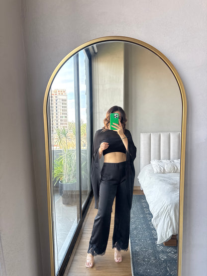 Pantalón satinado con lace negro