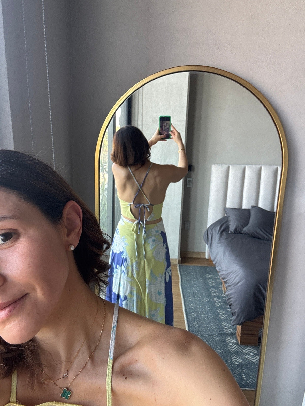 Vestido maxi halter print flores amarillo