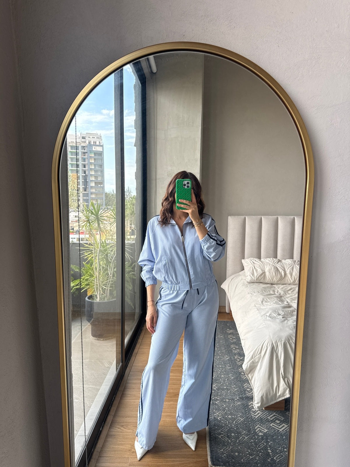 Set lauge chamarra y pantalón rayas