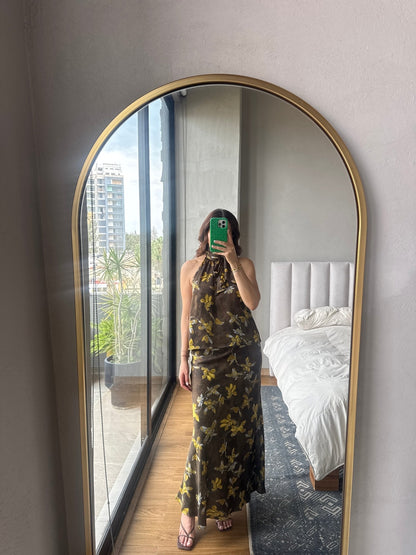 Set blusa halter y falda maxi print flores satín