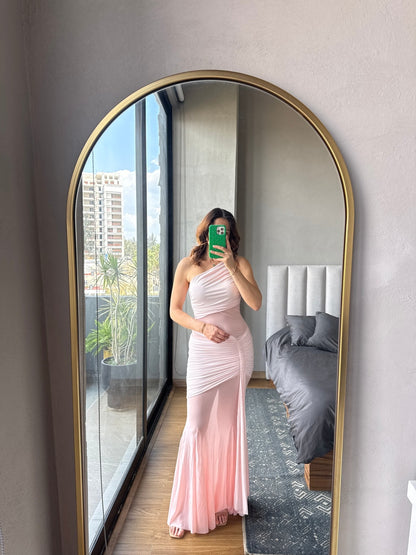 Vestido maxi one shoulder transparencias baby pink