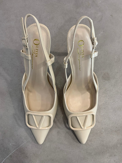 Dupes pointy heel valentino ivory