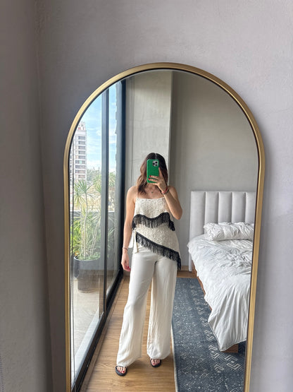 Set blusa y pantalón con detalle fringe en negro