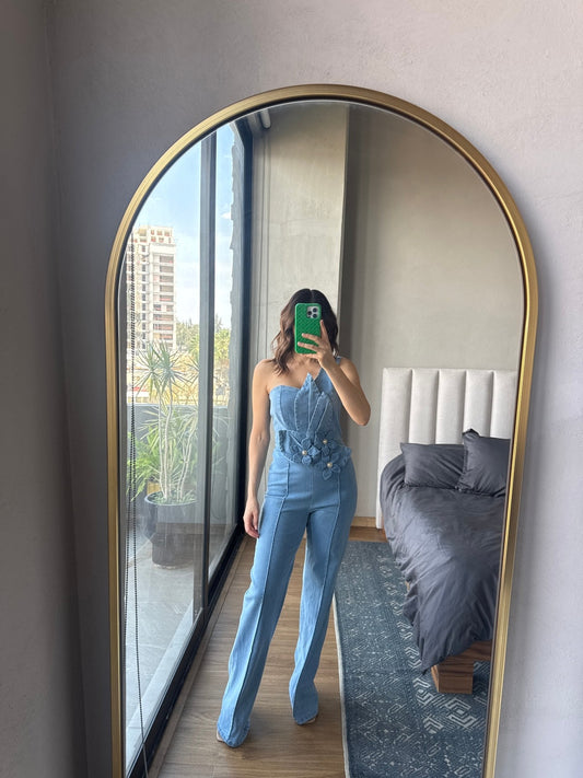 Jumpsuit one shoulder con detalle flores denim