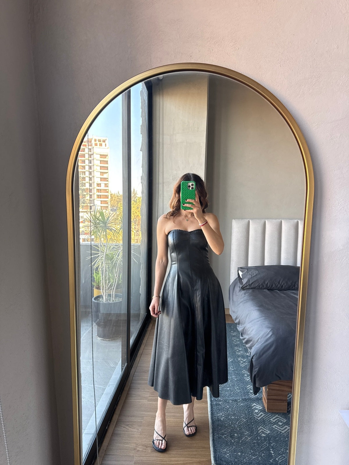 Vestido strapless tipo piel