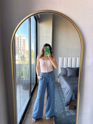 Pantalón con resorte en pretina denim