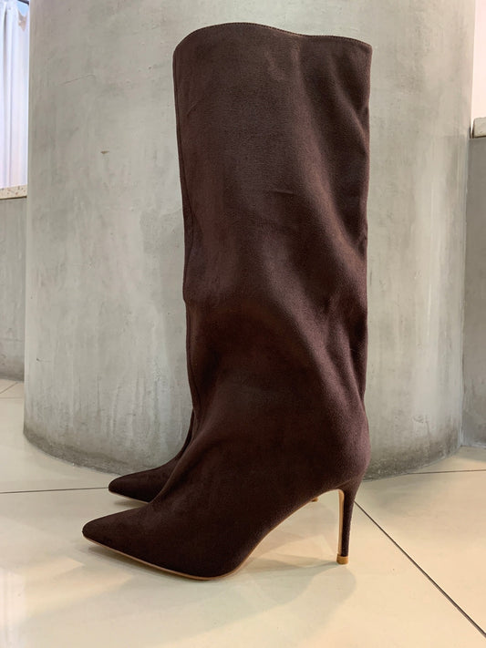 Bota pointy heel gamuza café