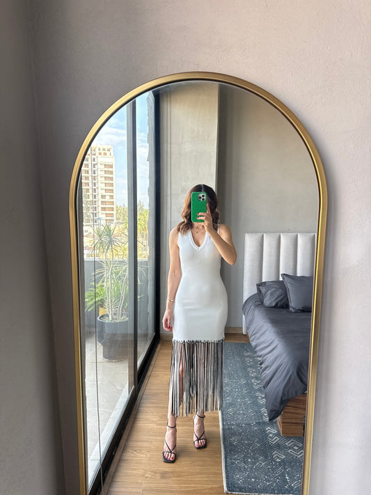 Vestido blanco flecos negros
