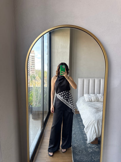 Set blusa halter y pantalón con pañoleta negro