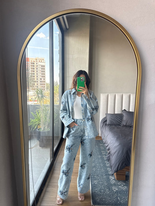 Set chamarra y pantalón denim con bordado