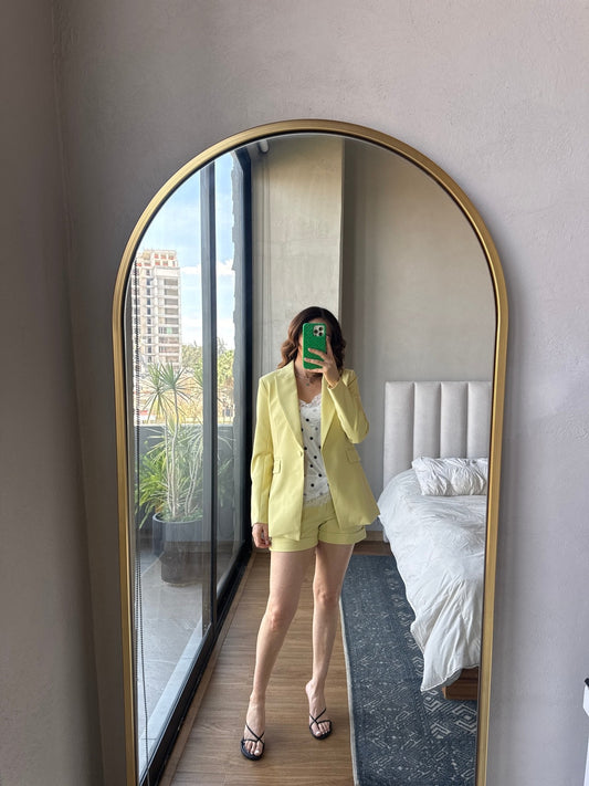 Set blazer y short amarillo