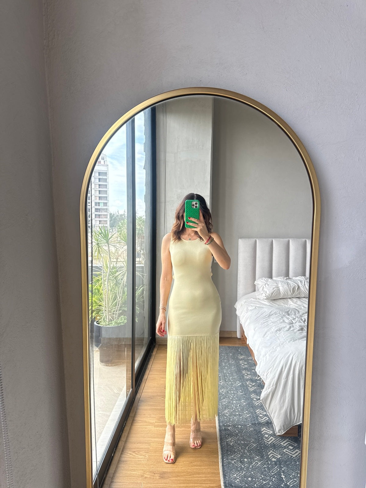 Vestido midi con detalle flecos yellow