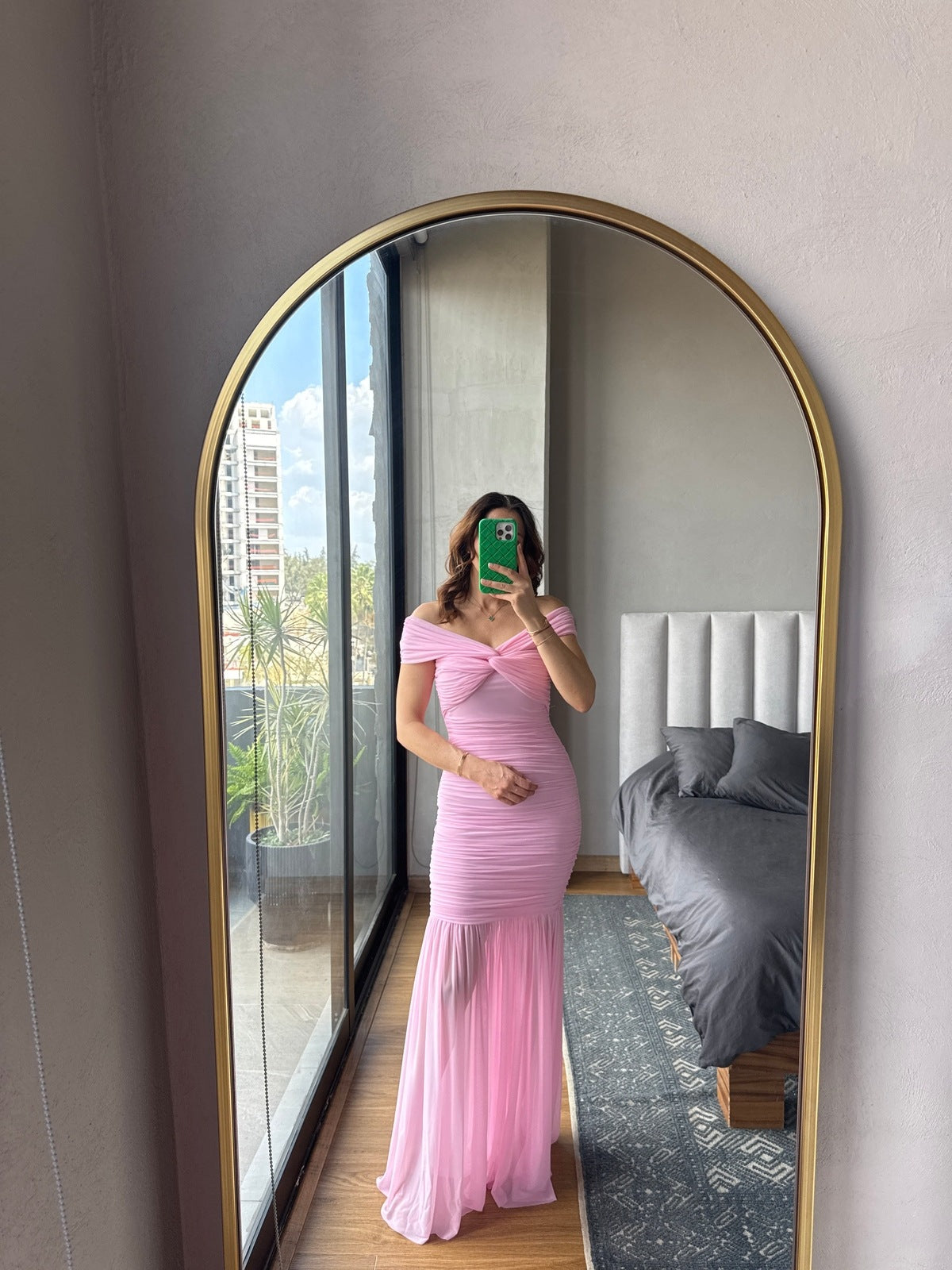 Vestido maxi off shoulder mesh baby pink
