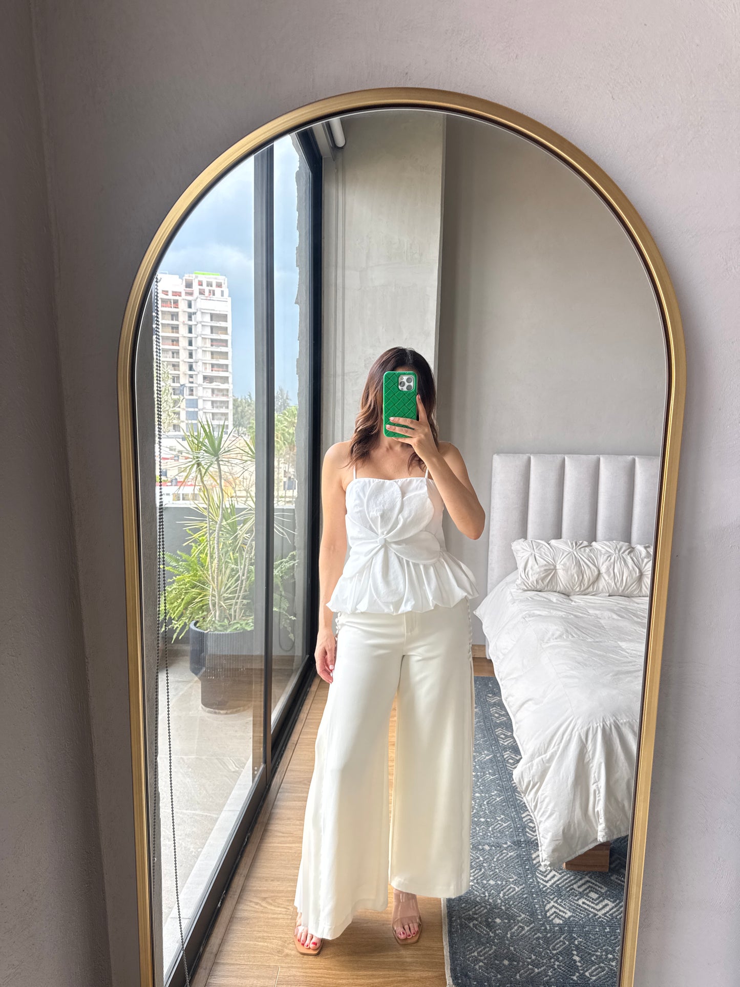 Blusa tirantes flor blanca