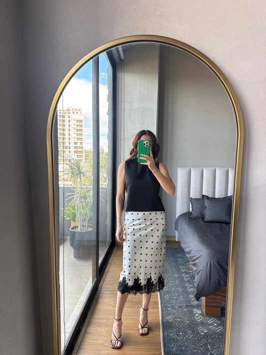 Blusa negra escote espalda