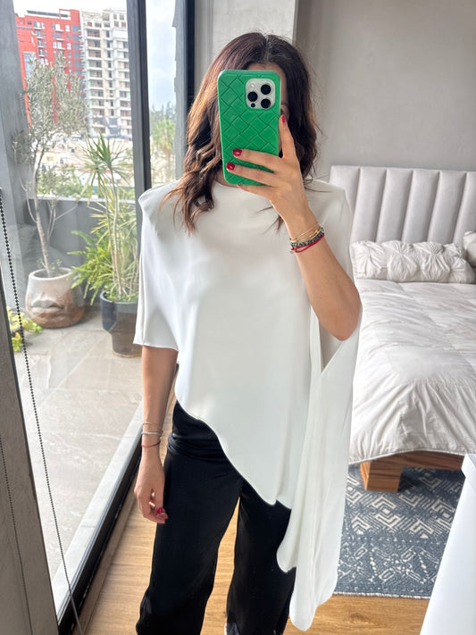 Blusa asimétrica blanca