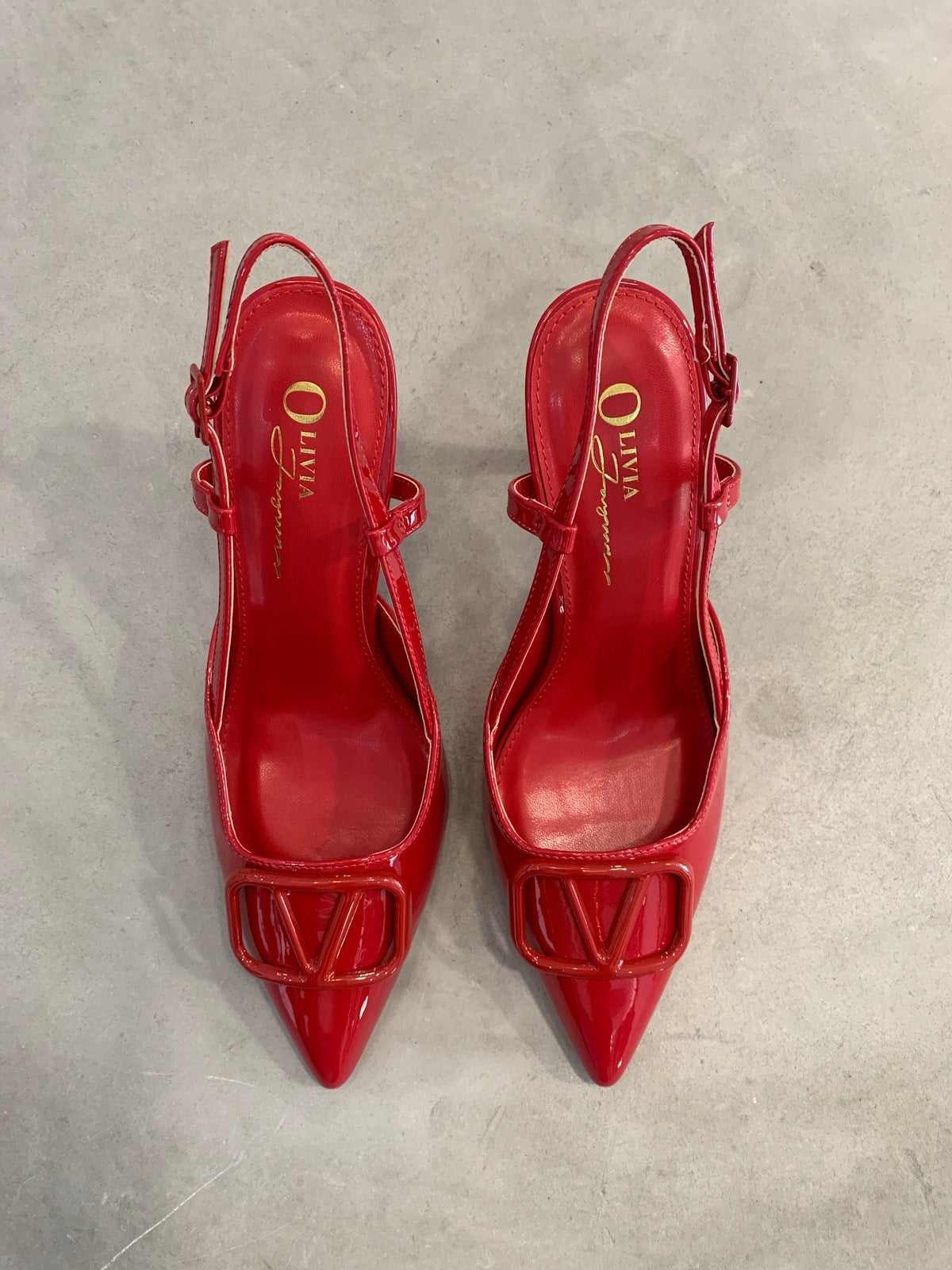 Dupes pointy heel valentino rojo
