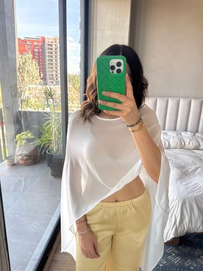 Blusa estilo capa blanca