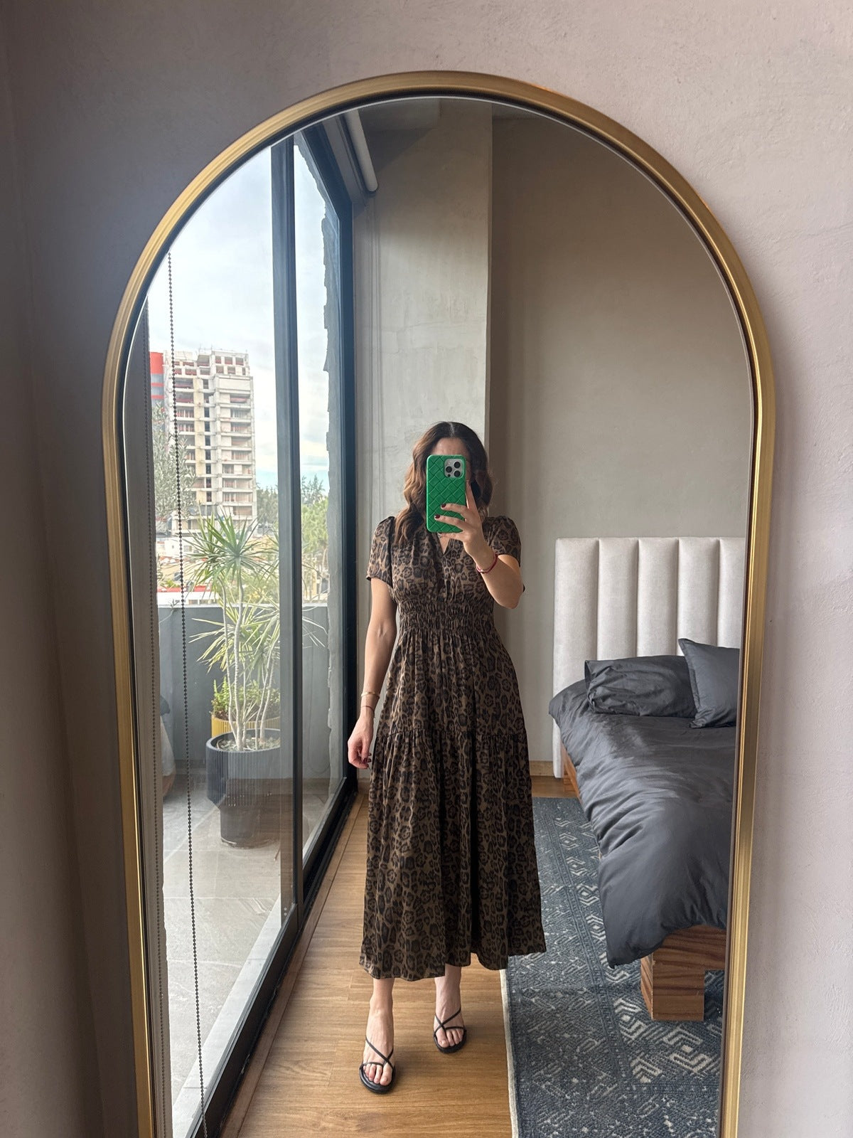 Vestido midi satín animal print