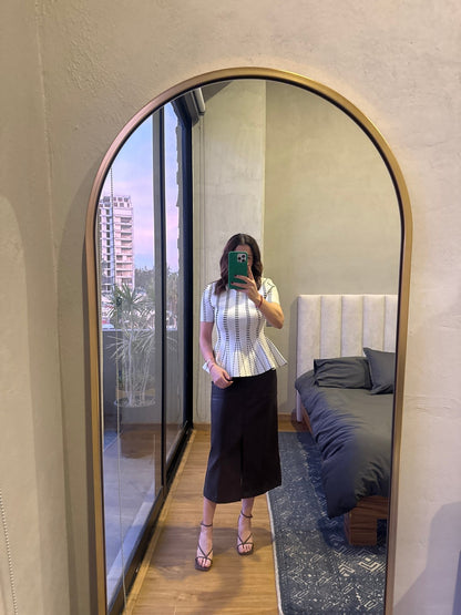 Falda midi tipo piel café