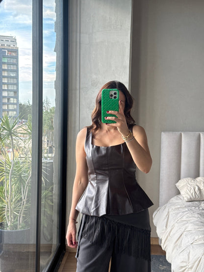 Blusa sin mangas tipo piel café