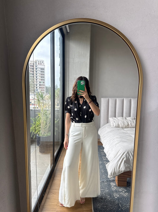 Pantalón con detalle plisado lateral ivory