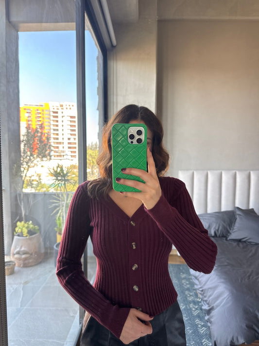 Blusa cuello V botones tejida tinta