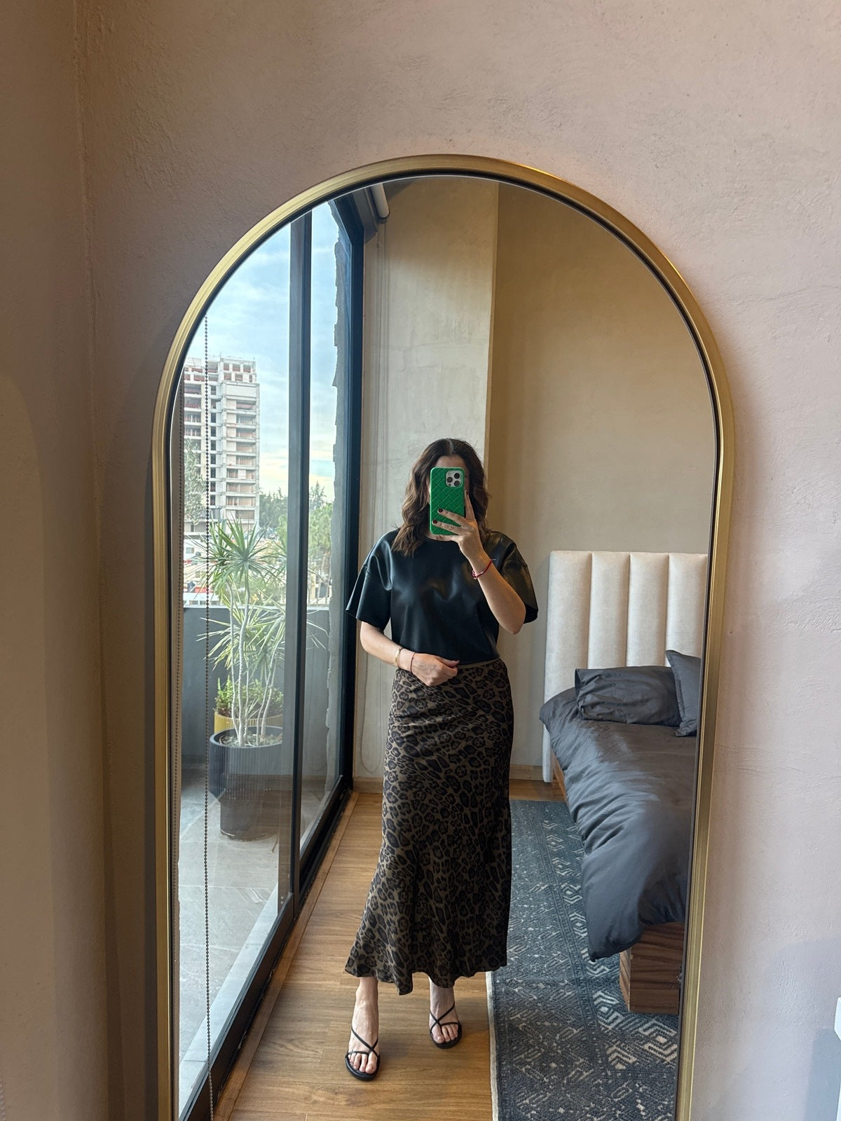 Falda midi satín animal print