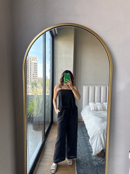 Set blusa tirantes y pantalón negro