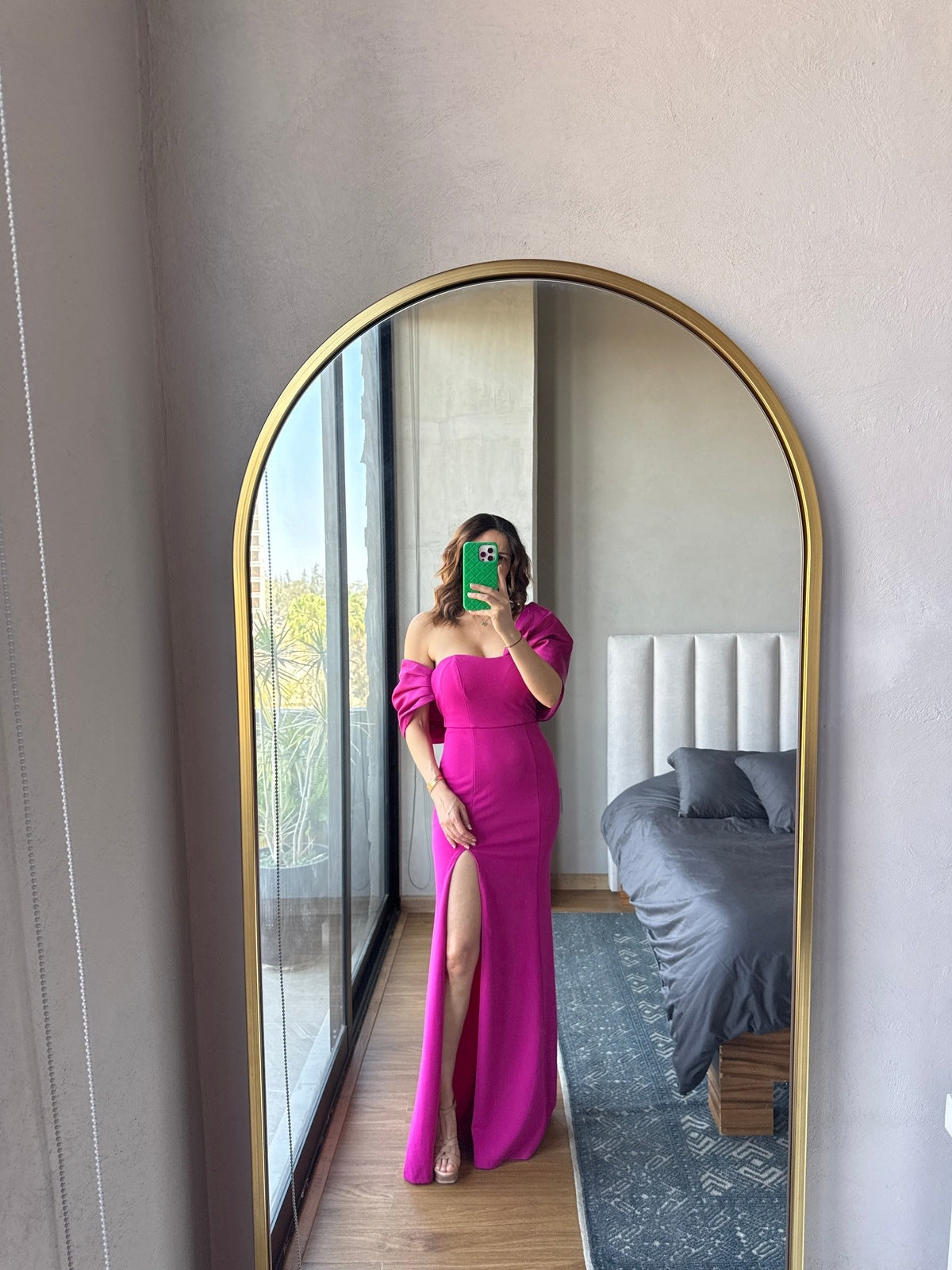 Vestido maxi detalle moño mangas rosa