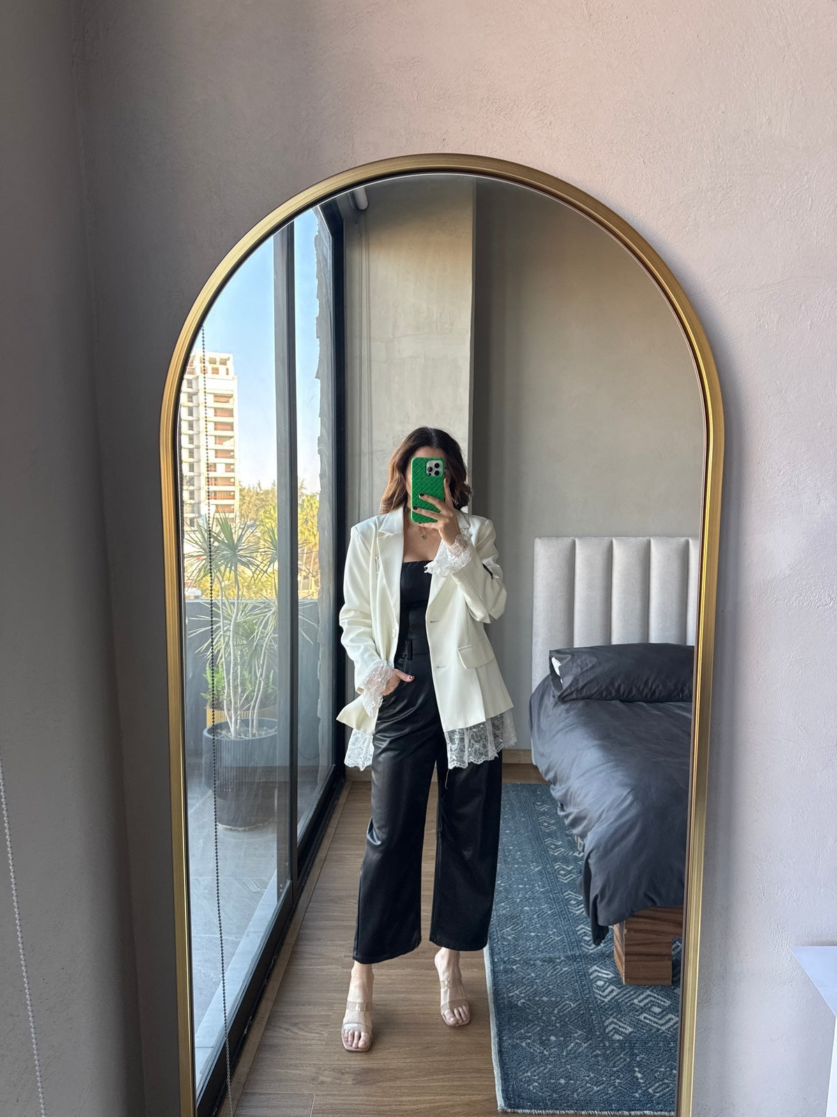 Jumpsuit strapless negro tipo piel