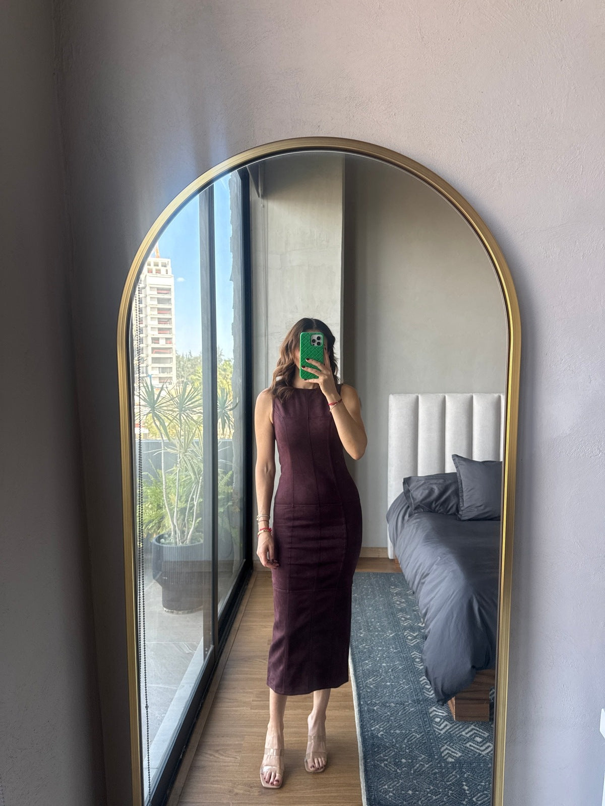 Vestido midi gamuza tinto