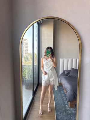 Short satín lace crema
