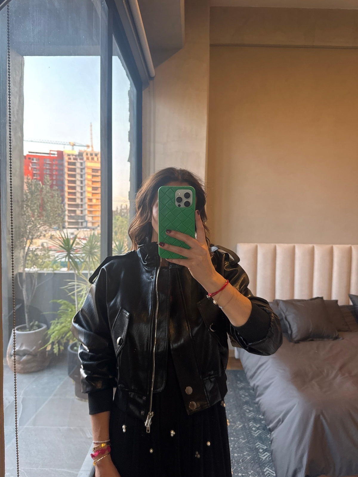 Bomber faux leather negra