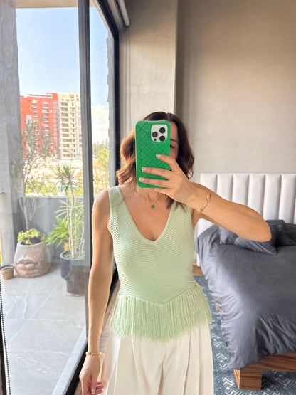 Blusa sin mangas tejida con flecos menta