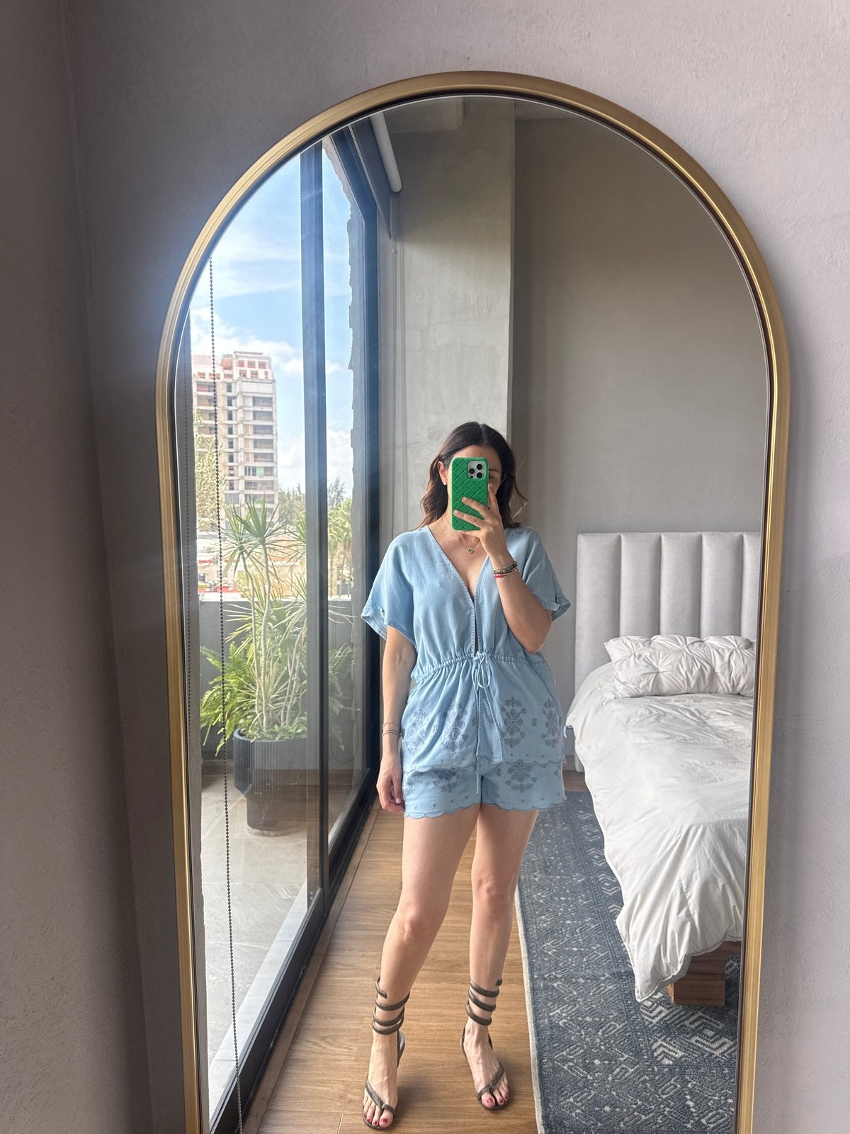 Set blusa y short corte laser denim
