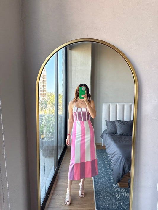 Vestido midi lineas verticales tonos rosas y lilas
