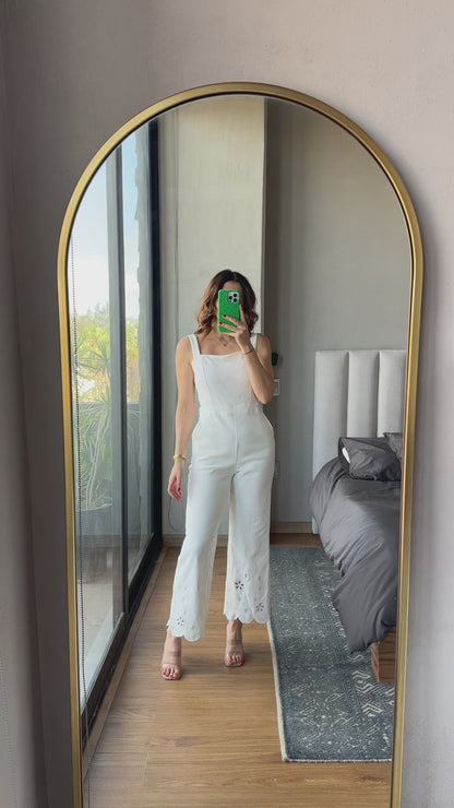 Jumpsuit blanco flores bordadas