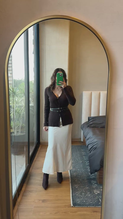 Sweater café con cinto