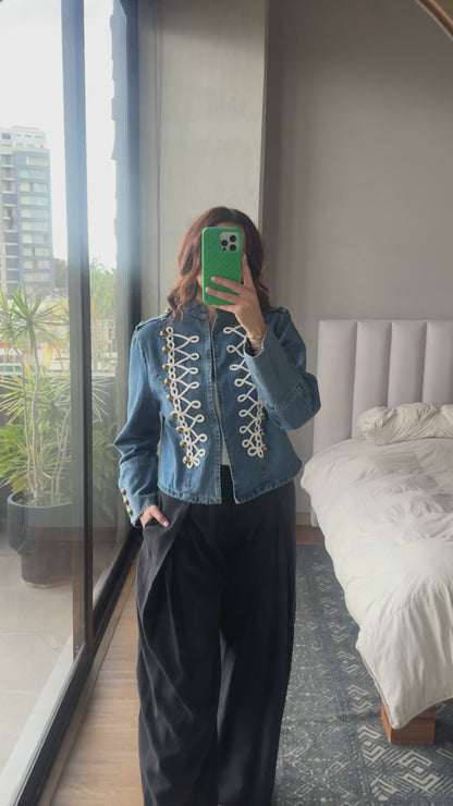 Chamarra denim napoleón