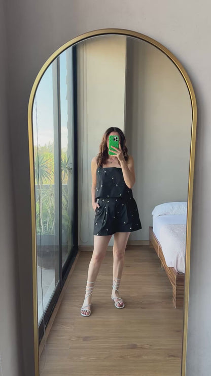 Set blusa y short negros con flores