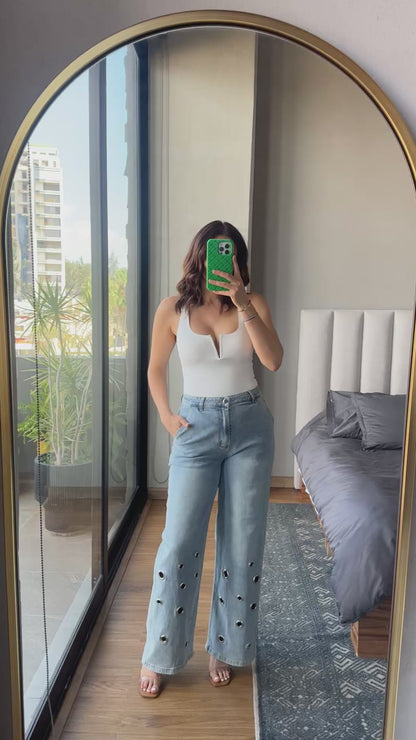 Body tirantes detalle V blanco