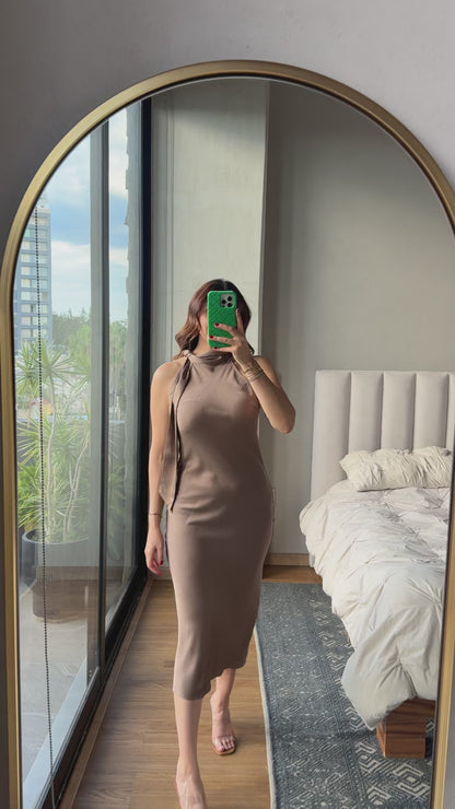 Vestido halter moka